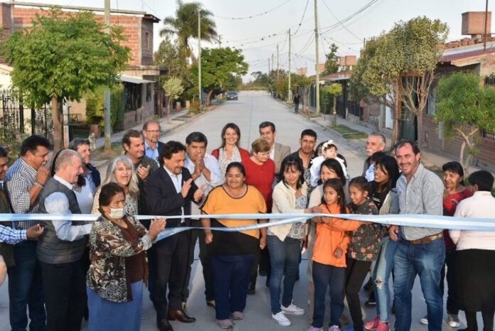 85447-saenz-en-chicoana-cuando-distribuimos-equitativamente-las-obras-llegan-a-toda-la-provincia-20221013002439-696x465