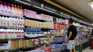 iProfesional/Un problema para el plan Caputo: la inflación cede, pero la disparidad de precios es récord