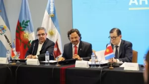 72121-se-realiza-en-salta-el-encuentro-de-gobernadores-del-norte-grande-tambien-viene-guillermo-francos