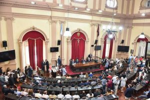 2024-08-14_11-16-diputados-aprobo-la-adhesion-al-rigi-y-el-aumento-de-regalias-en-salta (1)