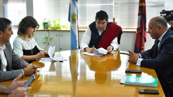 97588-nuevo-acuerdo-entre-el-gobierno-y-banco-macro-para-potenciar-al-sector-mipymes