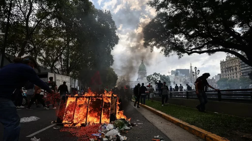 incidentes-el-congreso-marcha-jubilados